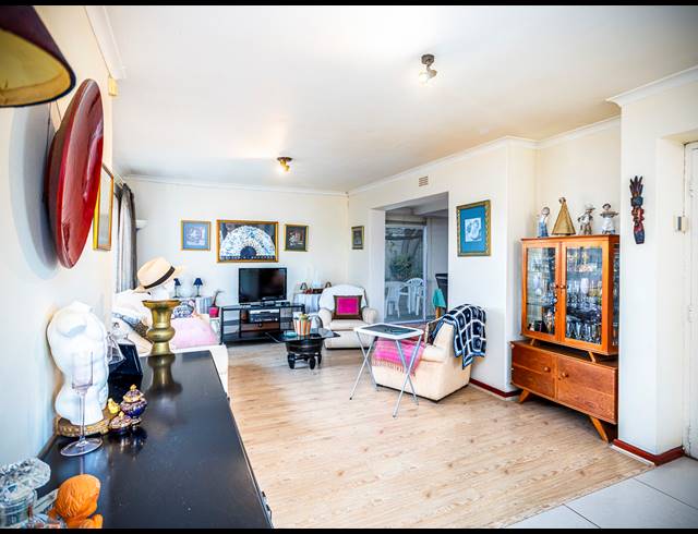 3 BEDROOM HOUSE SOLD IN WEST BEACH